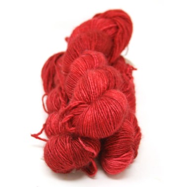 Silky Merino - Ravelry Red 611 el hilo ideal para tejer un shawl en DK