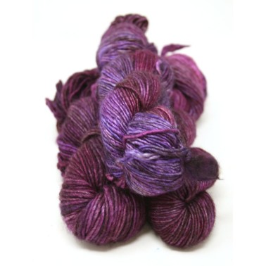 Silky Merino - Sabiduria136 ideal Dk yarn for a shawl