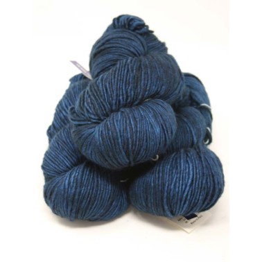 Malabrigo Worsted - Azul Profundo 150 hilo worsted ideal para proyectos rápidos