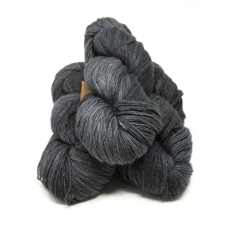 Manos del Uruguay Fino color Mourning 427