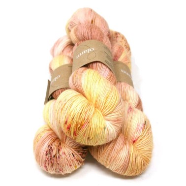 Olann Singles - Featherlight
