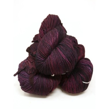 Malabrigo Rios Purpuras 397 worsted merino wool