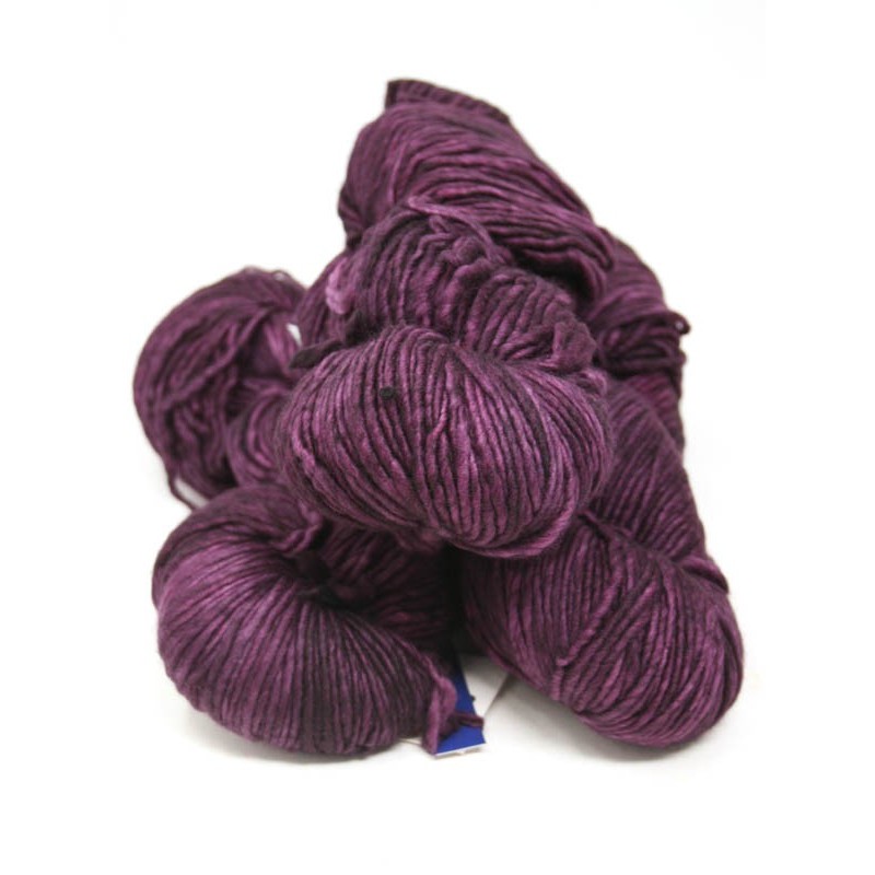 Malabrigo Worsted - Uva 73 hilo worsted ideal para proyectos rápidos