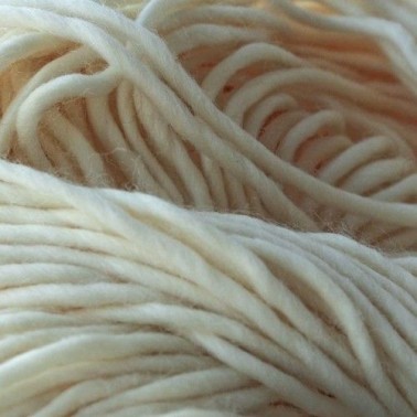 Malabrigo Mecha Natural  - ideal para accesorios