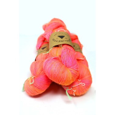 Tosh Merino Light   -  Neon Peach 299