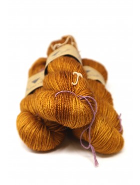 Tosh DK - Glazed Pecan