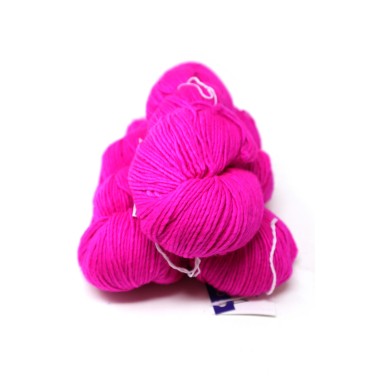 Worsted  Very Berry 012