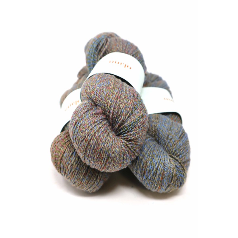 Olann  Yarns - Meara Cactus