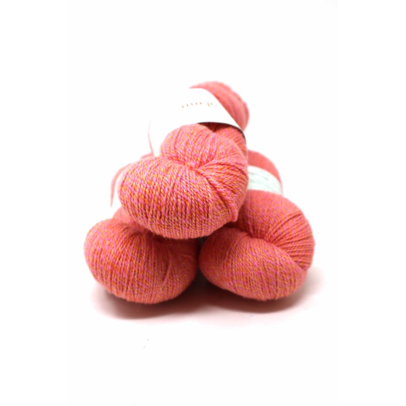 Olann  Yarns - Meara Eros