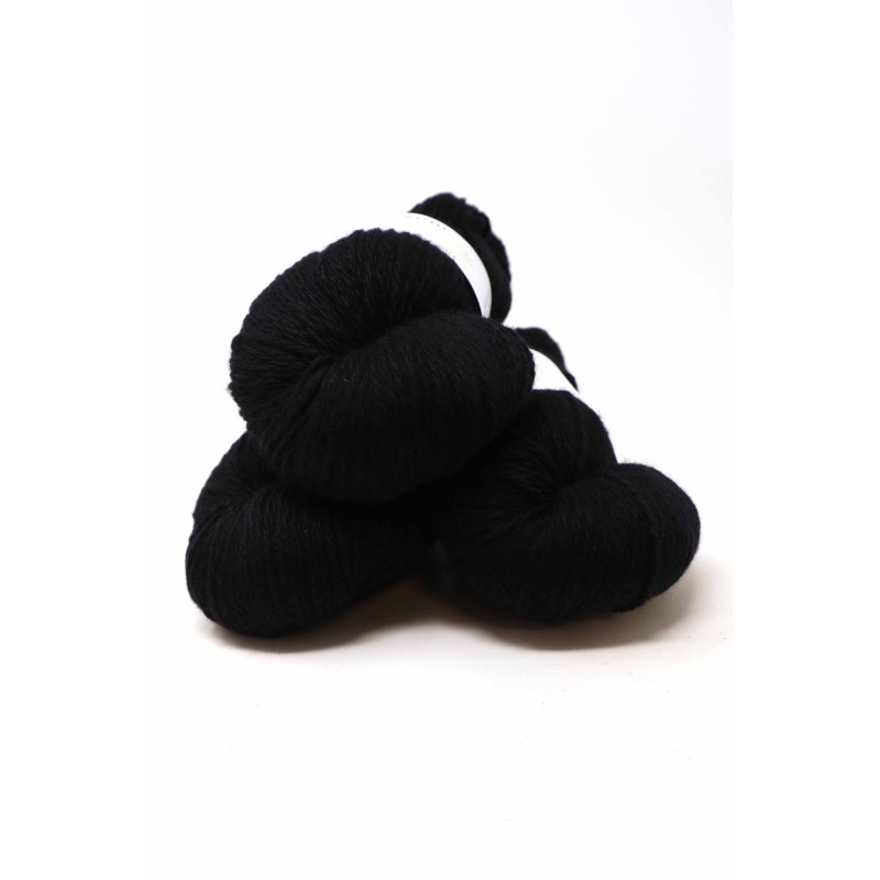 mYak - Tibetan Cloud - Black Petunia