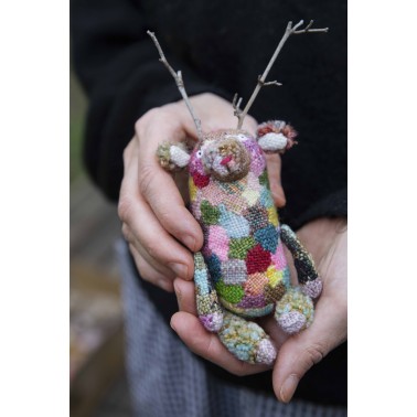 Laine Magazine - Tiny Friends: A Guide to Mosaic Embroidery Presale