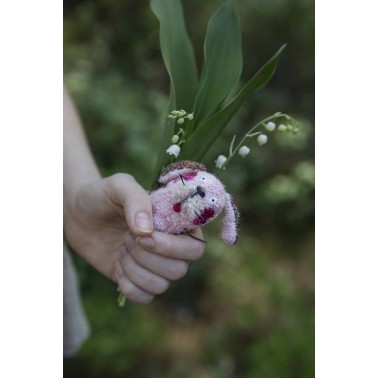 Laine Magazine - Tiny Friends: A Guide to Mosaic Embroidery Presale