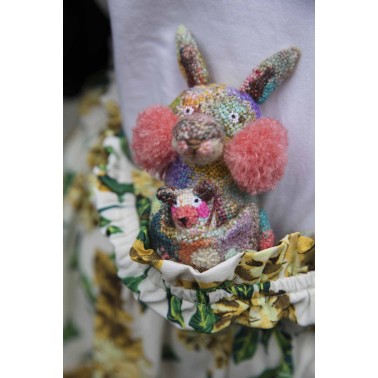 Laine Magazine - Tiny Friends: A Guide to Mosaic Embroidery Presale