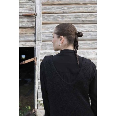 Laine Magazine - Cultivate: Knitting the Beauty of Nature by Dee Hardwicke & Jonna Helin Presale