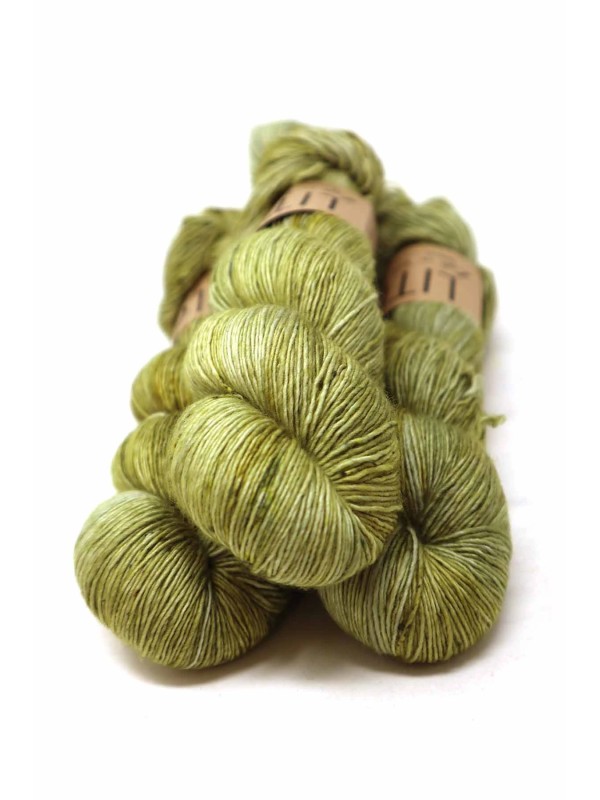 LITLG Singles Green Oakmoss 2 yellow version 100% laine fingering Superwash Merino premium , 1 single ply 