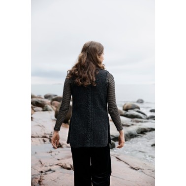Laine Magazine Soothing Stitches: Knits for a quiet mind Pauliina Kuunsola