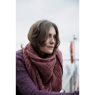 Laine Magazine Soothing Stitches: Knits for a quiet mind Pauliina Kuunsola