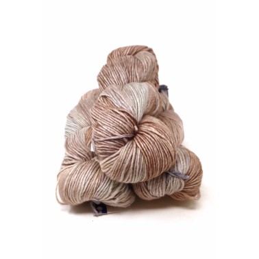 Malabrigo Worsted Whole Grain 696 hilo worsted ideal para proyectos rápidos