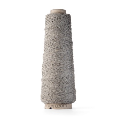 Ito Shimo - 845 Gray producido en un antiguo sistema de hilado