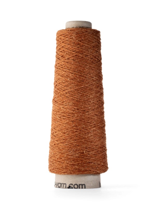 Ito Shimo Gold Oak 855 producido en un antiguo sistema de hilado
