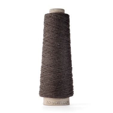 Ito Shimo Dark Brown 865 produit sur un ancien système de filature
