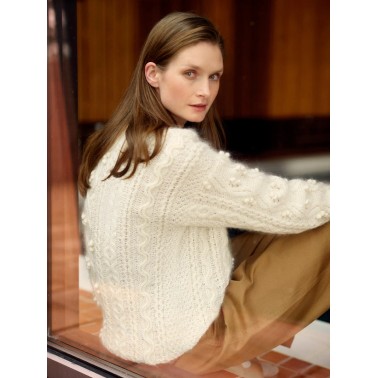 Laine Magazine Entwined: Cables, Lace and Knitted Textures BY MEIJU KALLIO Presale