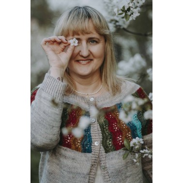 Laine Magazine Seasons of Stitches by Justyna Lorkowska