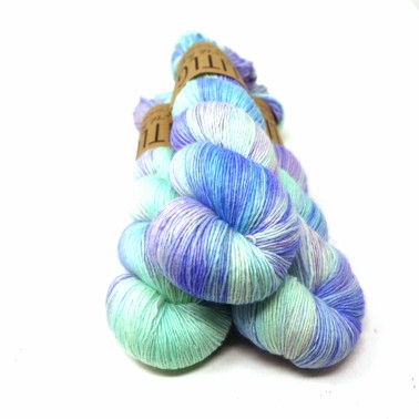 LITLG Singles Mirage 100% Superwash Merino premium , de un solo cabo single ply  tipo fingering