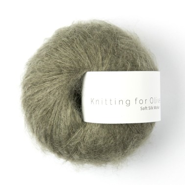 Knitting For Olive Soft Silk Mohair Dusty Olive  mohair duradero y obtenido éticamente