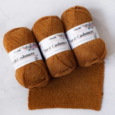 mYak Flor di Cashmere Caramello la elegancia del cashmere