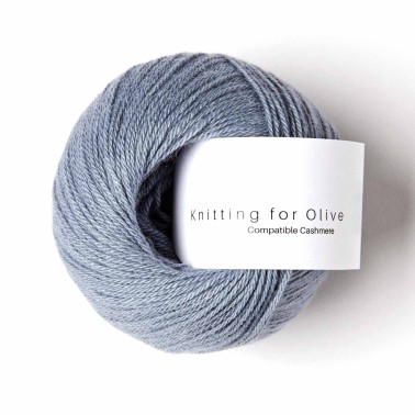 Compatible Cashmere Dusty Dove Blue Knitting for Olive