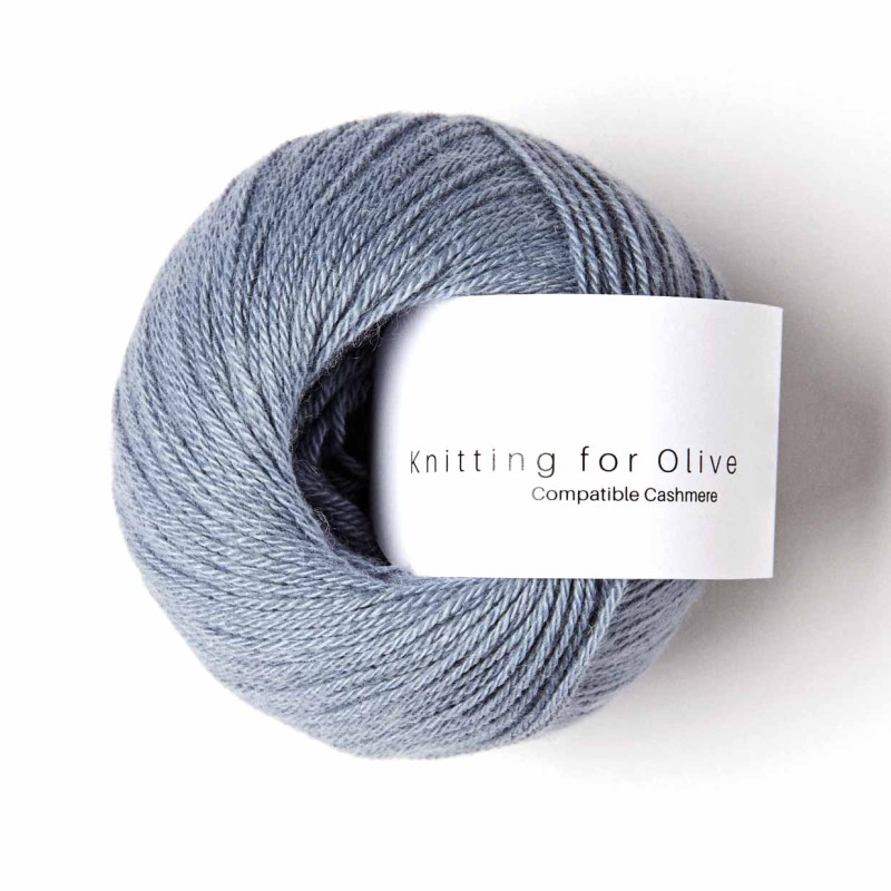 Compatible Cashmere Dusty Dove Blue Knitting for Olive