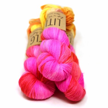 LITLG Singles Ilusion 100% yarn fingering Superwash Merino premium , 1 single ply 