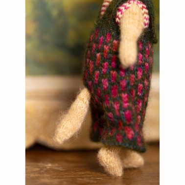 Laine Magazine - Mouche & Friends: Seamless Toys to Knit and Love by Cinthia Vallet Presale