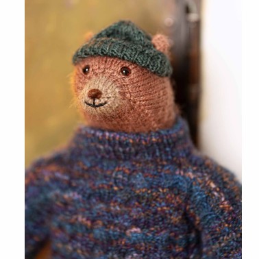 Laine Magazine - Mouche & Friends: Seamless Toys to Knit and Love by Cinthia Vallet Presale