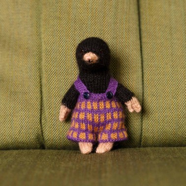 Laine Magazine - Mouche & Friends: Seamless Toys to Knit and Love by Cinthia Vallet Presale