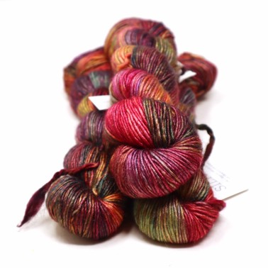 Silky Merino Diana 886 red version