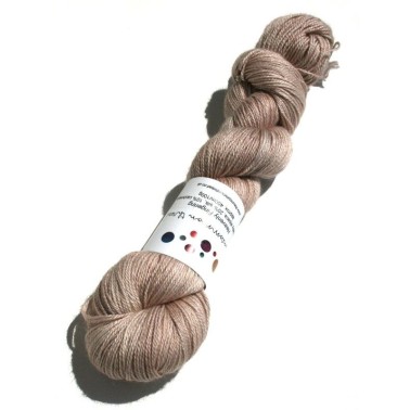 The Uncommon Thread Heavenly Fingering - Tea Smoked